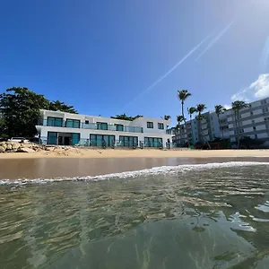 1 Corcega Beachfront Pensión Rincón