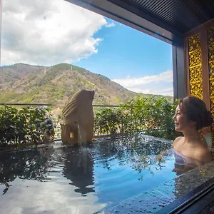 ריוקן Balinese Onsen Airu