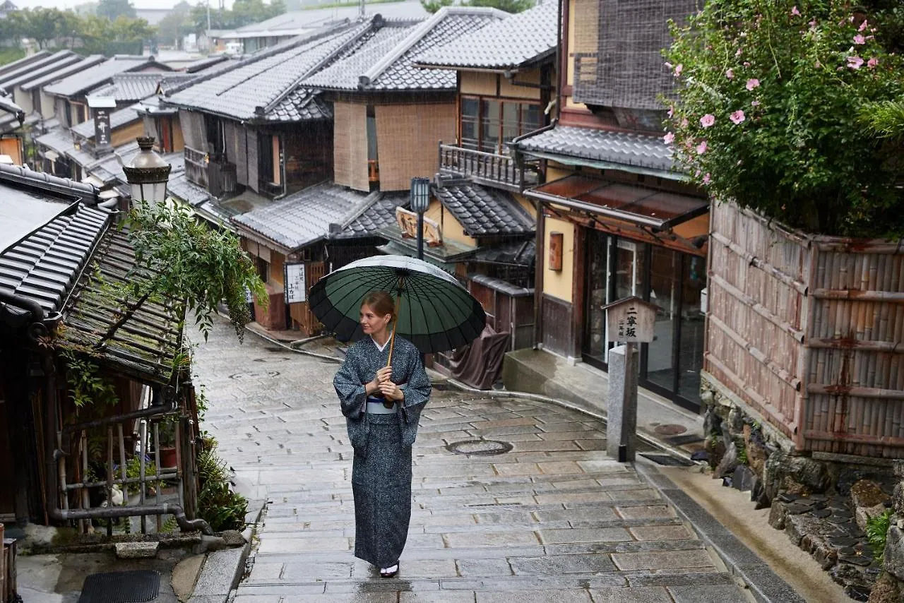 Oakwood Hotel Oike Kyoto 3*,